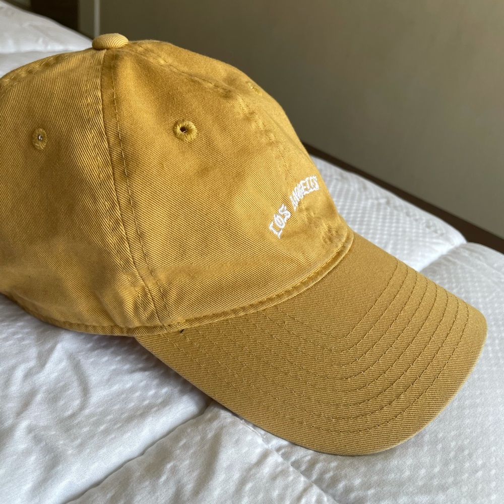 Yellow Los Angeles hat! 💛